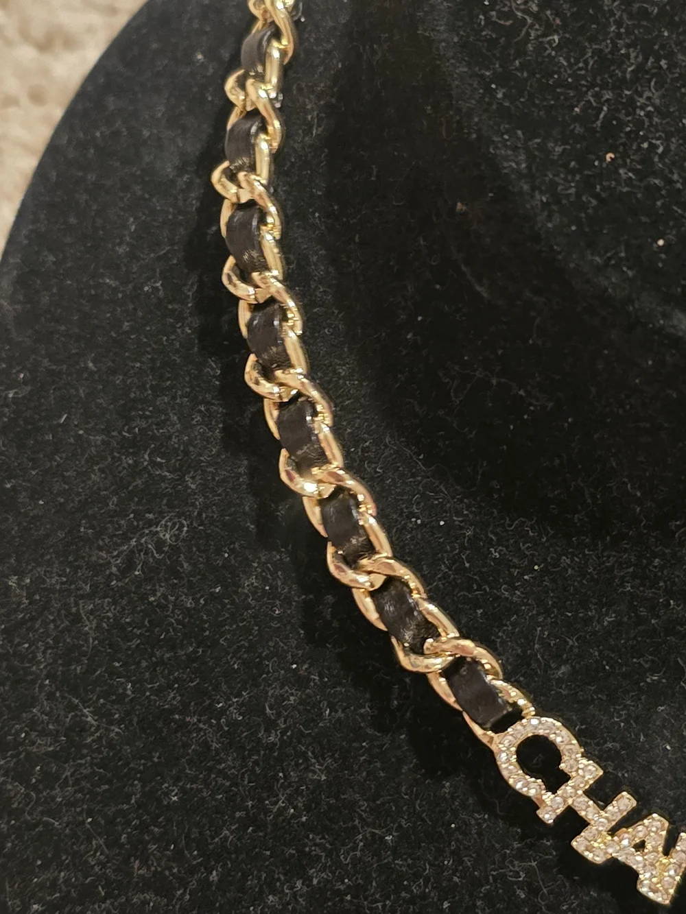 CHANEL 18kgp Gold Chain Logo Necklace - Women's Designer Jewelry